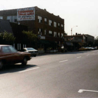 Addison Avenue South towards First Street