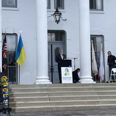 Elmhurst Stands for Ukraine Event at Wilder Park