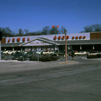 Jewel-Osco at 153 Schiller Street