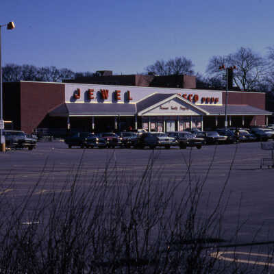 Jewel-Osco at 153 Schiller Street