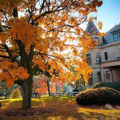 Elmhurst History Museum Grounds
