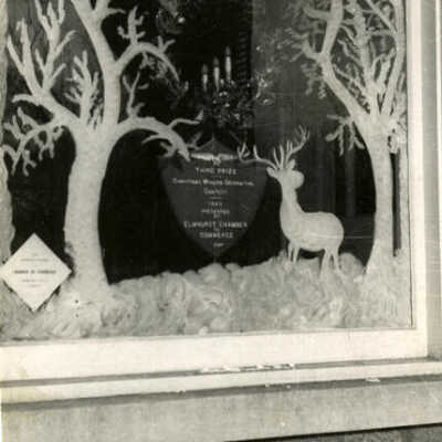 Rabe's Dairy Store, Christmas window display