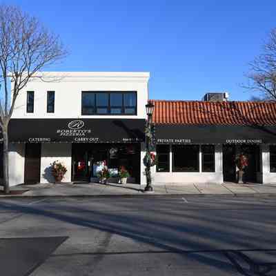 Roberto's Pizzeria