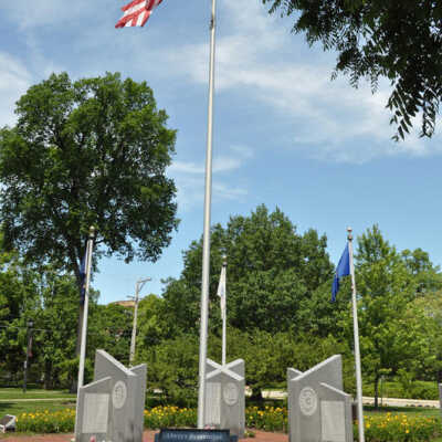 Wilder Park, Elmhurst Veterans Memorial