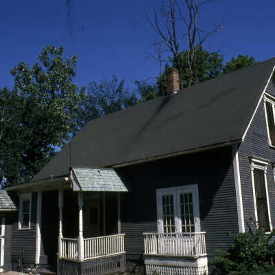 House on S. York St. Near the Illinois Bell Telephone Building
