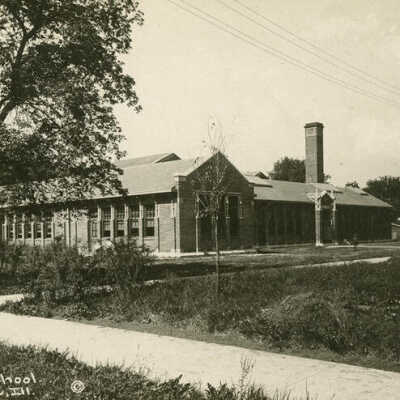 Hawthorne School at Arthur Street and Cottage Hill Avenue