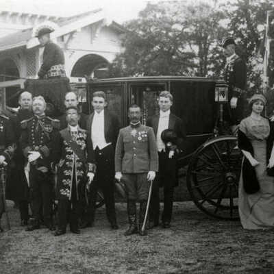 Group Portrait with Jennie and Charles Bryan