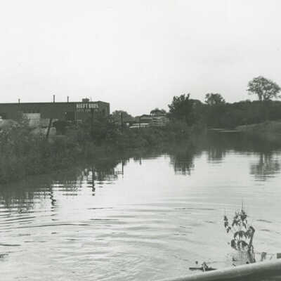 Flood 1972, Salt Creek flooding at Riverside Drive south of Monroe