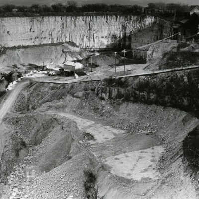 Elmhurst-Chicago Stone Company Quarry
