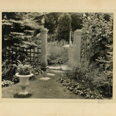 Garden at 159 Cottage Hill Avenue