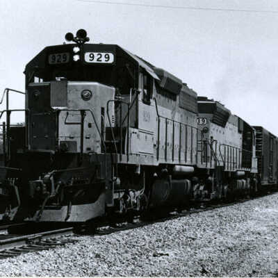 Train on Chicago & North Western Line