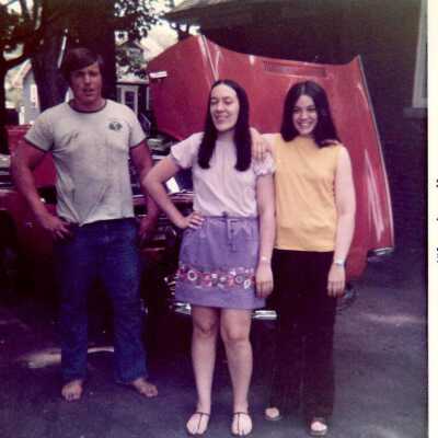 Siblings Jim, Nancy, and Carol Wilson