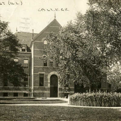 Elmhurst College, The Commons