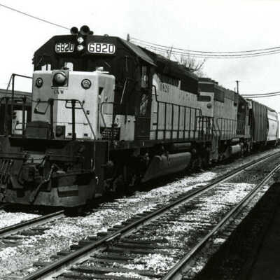 Train on Chicago & North Western Line