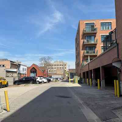 Alley Between York Street and Cottage Hill Avenue