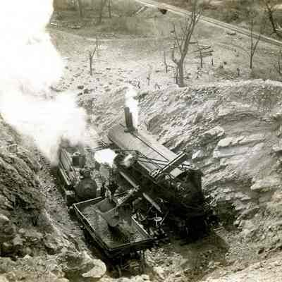 Elmhurst Chicago Stone Quarry, steam shovel