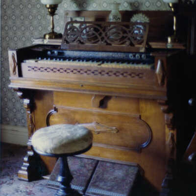House at 129 Pine, interior