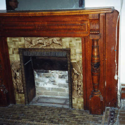 Elmhurst Hotel, fireplace