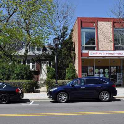 House at 202 N. York Street