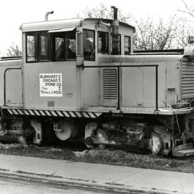 Train on Chicago & North Western Line