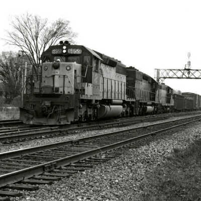 Train on Chicago & North Western Line