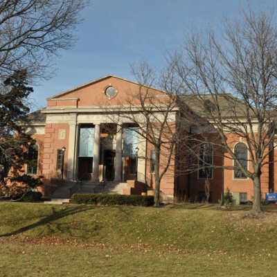 Elmhurst College, Goebel Hall
