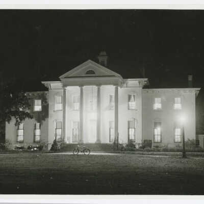 Elmhurst Public Library in Wilder Mansion