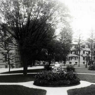 Elmhurst College campus