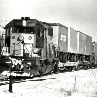 Train on Chicago & North Western Line