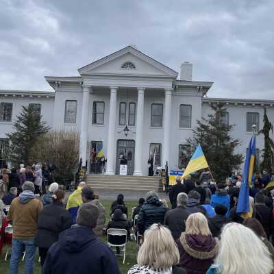 Elmhurst Stands for Ukraine Event at Wilder Park
