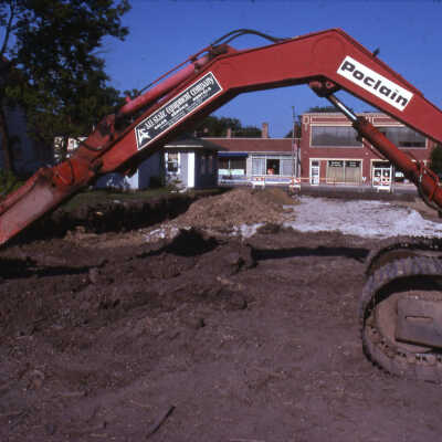 West Suburban Stationers, Construction