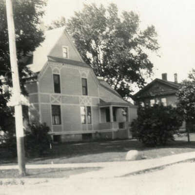House at 104 W. Park Avenue and 116 Cottage Hill Avenue