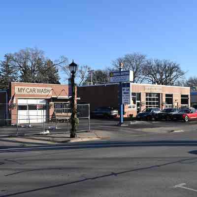Mehta Motors, 463 Spring Road