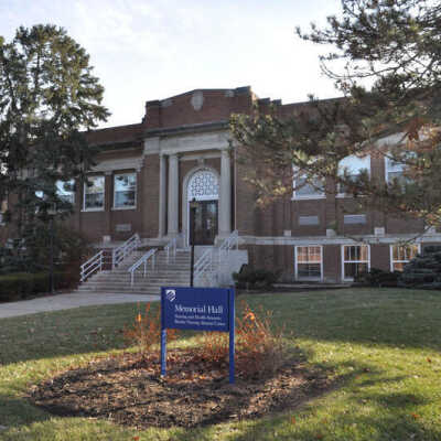 Elmhurst College, Memorial Hall