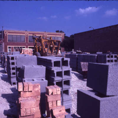 West Suburban Stationers, Construction