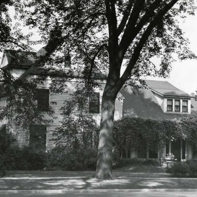 House at 104 W. Park Avenue and 116 Cottage Hill Avenue