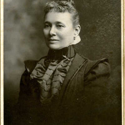 Portrait of Lucy Glos