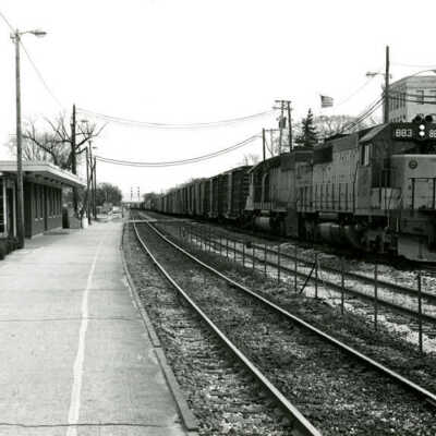 Train on Chicago & North Western Line
