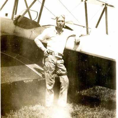 Elmhurst Airport, Pilot R. P. Bridgers