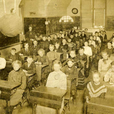 Hawthorne School Class, 1902