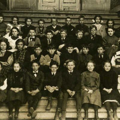 Hawthorne School Fifth Grade Class, 1908