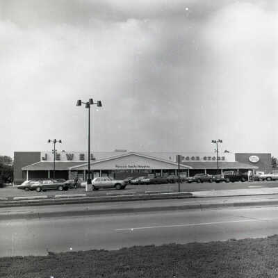 Jewel Grocery Store at 1058 S. York Street