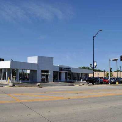 Vacant Elmhurst Auto Group Dealership at 466 W. Lake Street
