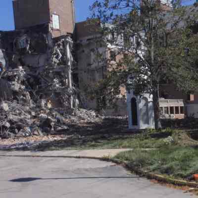 Elmhurst Memorial Hospital, demolition
