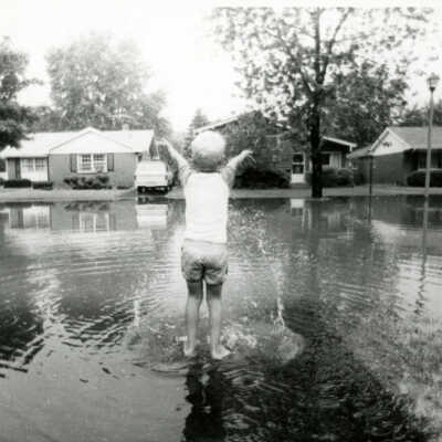 Flood 1987, flooded Elmhurst street