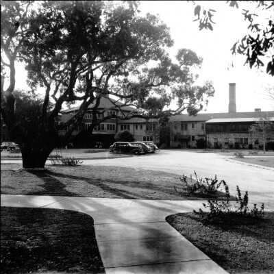 Entrance drive to the Grand Hotel main building. Circa early 1940's