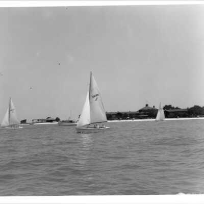 REGATTA AT POINT CLEAR ON MOBILE BAY, LIGHTNING CLASS - CIRCA MID-1950'S