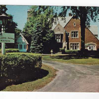 Packard Manor