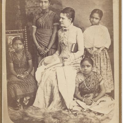 Mrs. M.W. Leitch & Hindoo Girls