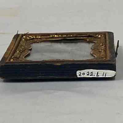2022.1.11 number: Copyright: The Sutliff Museum; Origformat: Artifact